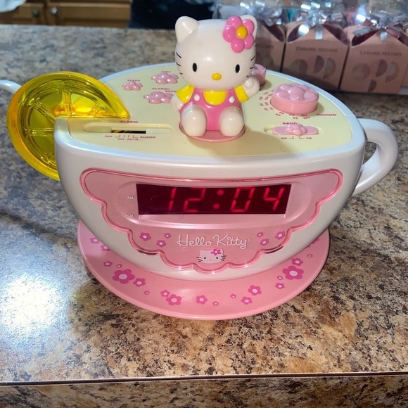 Hello Kitty Other - Vintage hello kitty alarm clock/radio